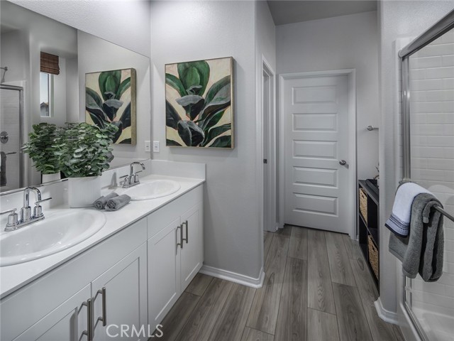 Detail Gallery Image 11 of 20 For 2165 Bergamot St, Redlands,  CA 92374 - 3 Beds | 2/1 Baths
