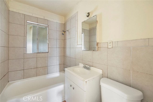 Detail Gallery Image 9 of 28 For 7420 Tujunga Ave, North Hollywood,  CA 91605 - – Beds | – Baths