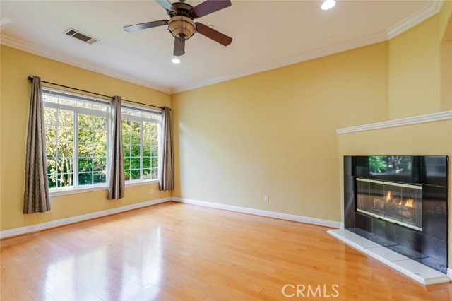 Detail Gallery Image 11 of 46 For 763 E Olive Ave, Burbank,  CA 91501 - 3 Beds | 2/1 Baths