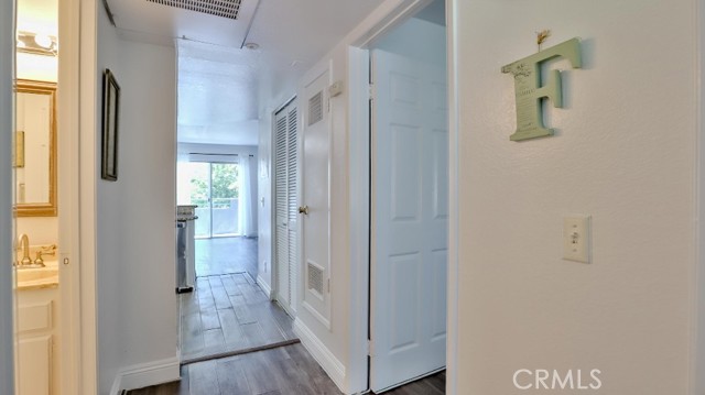 Detail Gallery Image 27 of 46 For 12591 Westminster Ave #210,  Garden Grove,  CA 92843 - 2 Beds | 2 Baths