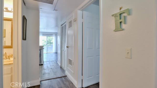 Detail Gallery Image 27 of 46 For 12591 Westminster Ave #210,  Garden Grove,  CA 92843 - 2 Beds | 2 Baths