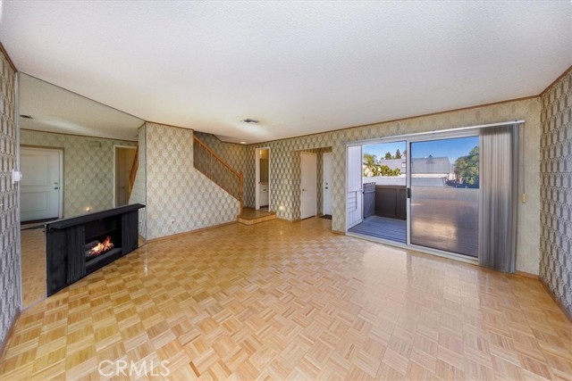 Detail Gallery Image 5 of 12 For 18550 Hatteras St #91,  Tarzana,  CA 91356 - 2 Beds | 2/1 Baths