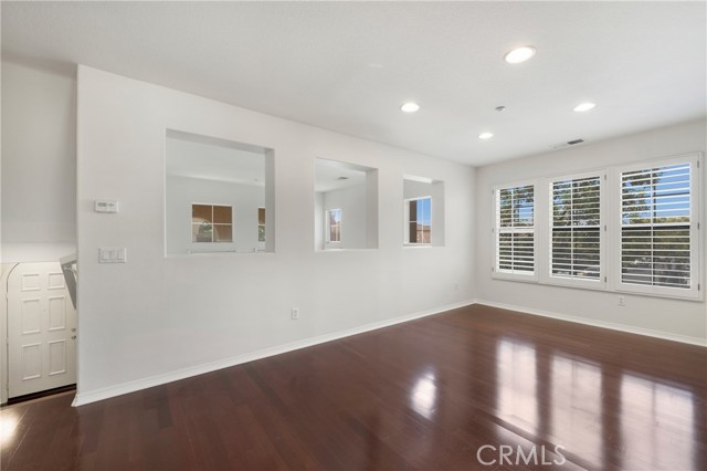 Detail Gallery Image 16 of 37 For 70 Chula Vista, Irvine,  CA 92602 - 3 Beds | 2/1 Baths