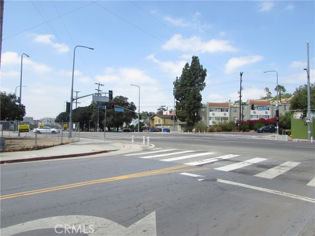 Image 13 of 50 For 3900 Figueroa