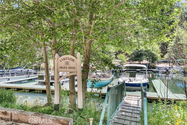 27500 HWY 189, Lake Arrowhead CA: https://media.crmls.org/medias/33277d2f-75de-4cf0-8639-780cfadeeec0.jpg