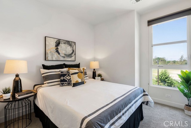 Detail Gallery Image 11 of 26 For 2700 E Chaucer St #23,  Los Angeles,  CA 90065 - 4 Beds | 4 Baths