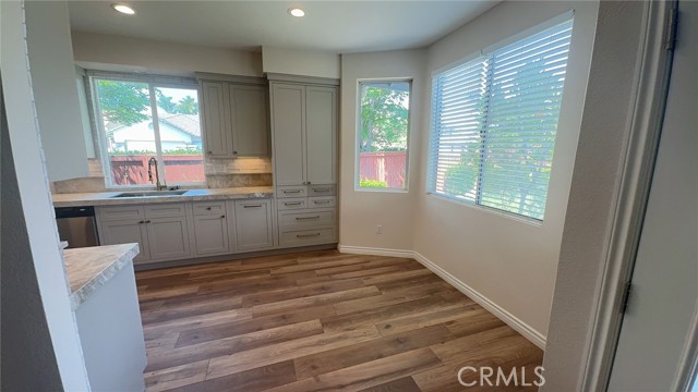 Detail Gallery Image 12 of 37 For 41146 Lorient Ct, Murrieta,  CA 92562 - 4 Beds | 2 Baths