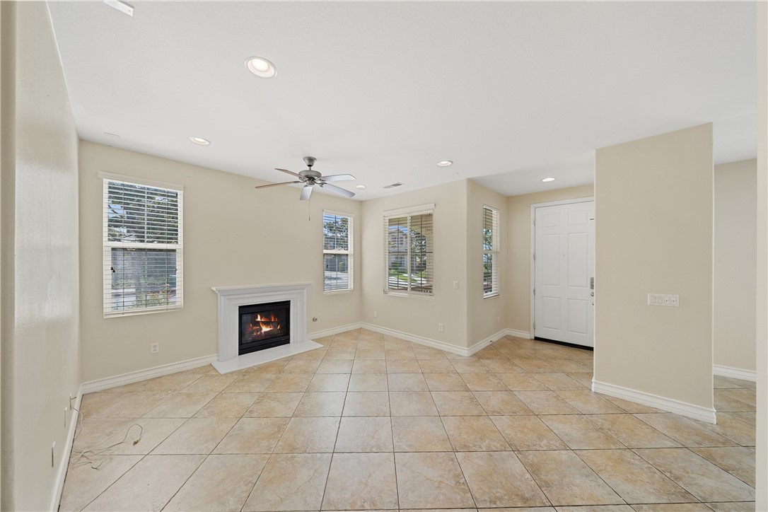 Detail Gallery Image 9 of 36 For 37295 Ascella Ln, Murrieta,  CA 92563 - 3 Beds | 2/1 Baths
