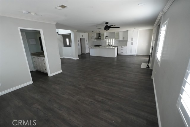 1464 Augusta, Beaumont CA: https://media.crmls.org/medias/332bdb03-7e95-46a2-a333-7401c9c01c8f.jpg