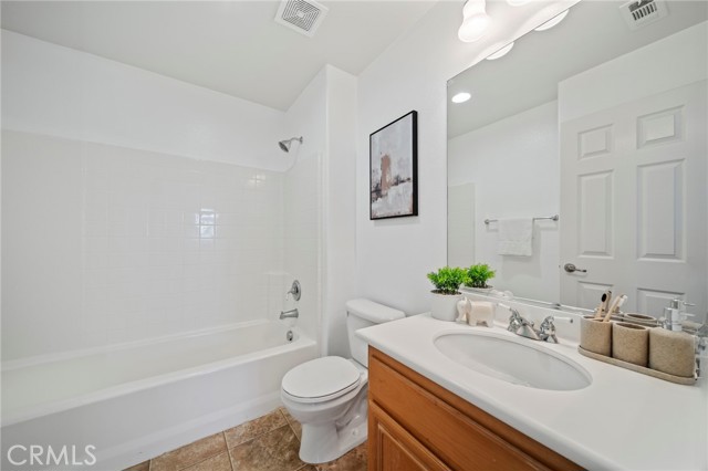 Detail Gallery Image 27 of 50 For 15688 Portenza Dr, Fontana,  CA 92336 - 4 Beds | 4 Baths