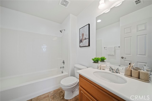 Detail Gallery Image 27 of 50 For 15688 Portenza Dr, Fontana,  CA 92336 - 4 Beds | 4 Baths