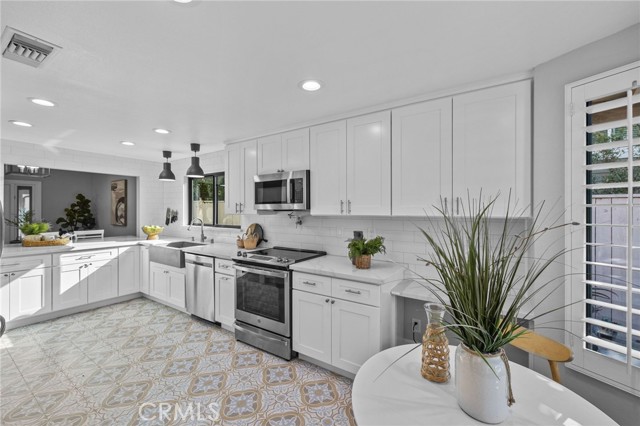 MLS# OC23224311