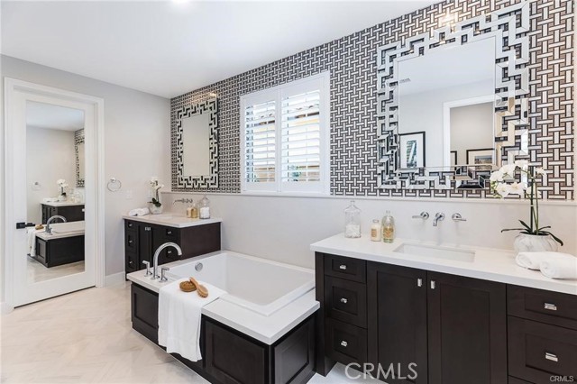 77 Sunset Cove, Irvine CA: https://media.crmls.org/medias/332ce461-ab66-4441-9b81-3b48de658646.jpg