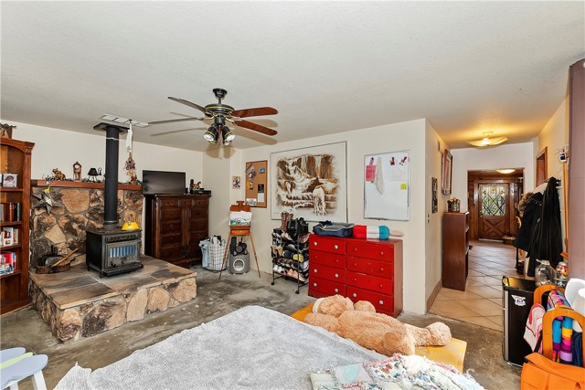 Detail Gallery Image 27 of 35 For 655 Silver Tip Dr, Big Bear Lake,  CA 92315 - 4 Beds | 2 Baths