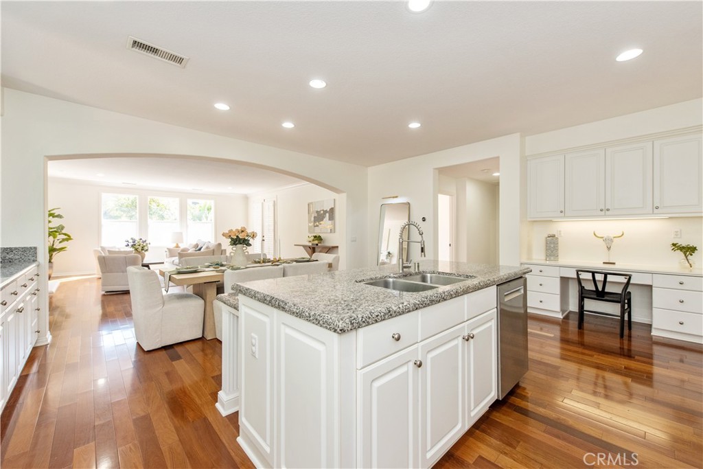 MLS #OC26159980 image #8