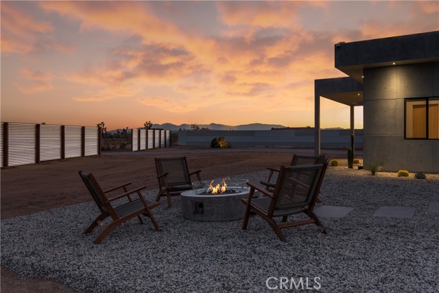 Detail Gallery Image 33 of 37 For 60632 Granville, Joshua Tree,  CA 92252 - 2 Beds | 2/1 Baths