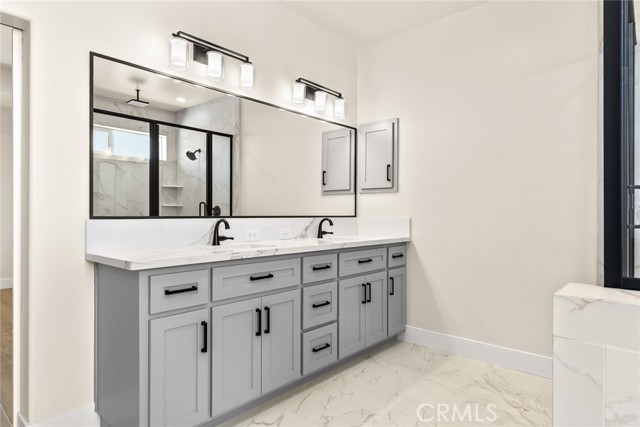 5035 San Juanico Drive, Chico CA: https://media.crmls.org/medias/332d9cdb-49ab-4e40-aec4-1cea026bb44f.jpg