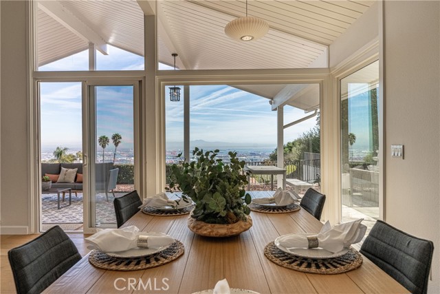 2952 Crownview Drive, Rancho Palos Verdes, California 90275, 4 Bedrooms Bedrooms, ,2 BathroomsBathrooms,Residential,For Sale,Crownview,PV25018946