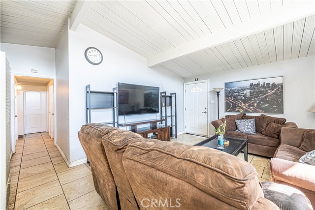 Detail Gallery Image 3 of 26 For 1307 N Allyn Ave, Ontario,  CA 91764 - 3 Beds | 1/1 Baths