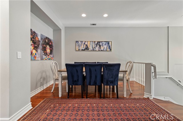 23402 Brookdale Lane, Valencia CA: https://media.crmls.org/medias/332edf09-a895-4a97-88f6-4734c1993473.jpg