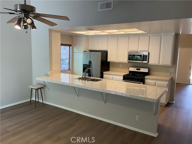 171 S Lincoln Street, Orange CA: https://media.crmls.org/medias/332f3ca7-8d1d-4711-9f70-006cc78d0a4d.jpg