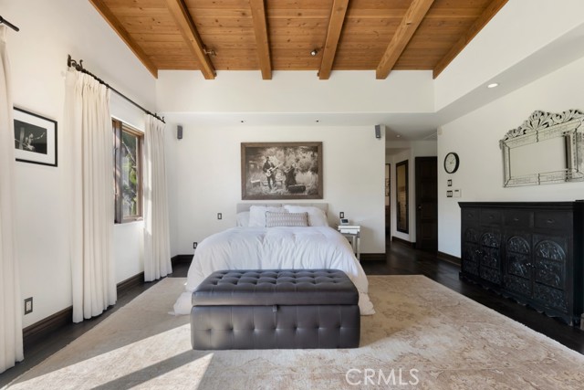Detail Gallery Image 32 of 68 For 27409 Pacific Coast Hwy, Malibu,  CA 90265 - 4 Beds | 4 Baths