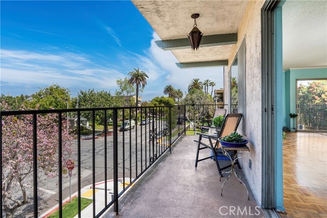 191 Kennebec Avenue, Long Beach CA: https://media.crmls.org/medias/332fce03-8cd2-4729-903d-35f74a2819a2.jpg