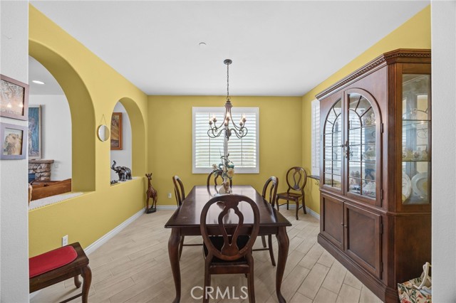 Detail Gallery Image 11 of 41 For 23129 Rustic Oak, Wildomar,  CA 92595 - 5 Beds | 4/1 Baths