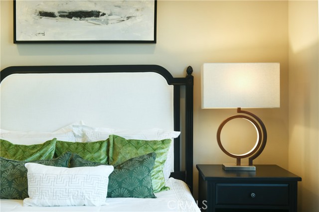 46 Shadybend, Irvine CA: https://media.crmls.org/medias/33306799-34a5-4f8c-89b8-0547a1e8d133.jpg