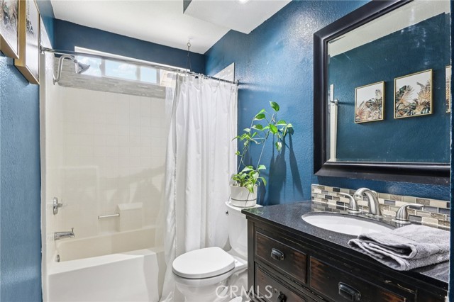 Detail Gallery Image 19 of 36 For 6336 N Redwood, San Bernardino,  CA 92407 - 4 Beds | 2 Baths