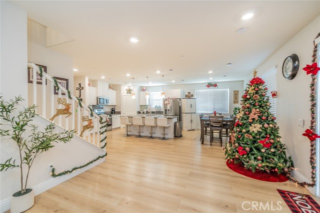 Detail Gallery Image 2 of 51 For 7640 Messina Heights, Highland,  CA 92346 - 4 Beds | 2/1 Baths