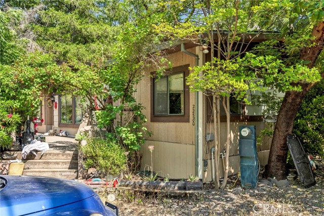 22550 Shady Grove Road, Middletown CA: https://media.crmls.org/medias/33319674-2493-4024-a7a4-686ed222ef56.jpg