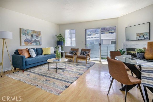 Detail Gallery Image 2 of 37 For 618 N Howard St #105,  Glendale,  CA 91206 - 2 Beds | 2 Baths