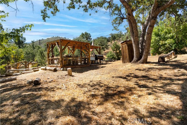 Detail Gallery Image 27 of 38 For 22300 Zurich Dr, Tehachapi,  CA 93561 - 3 Beds | 2 Baths