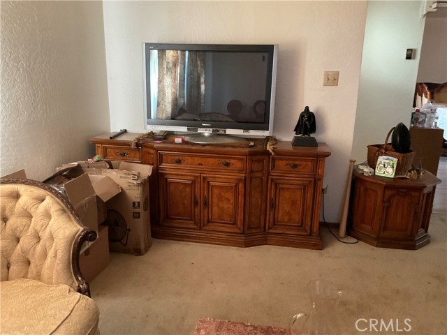 4174 Sherwood Court, Lucerne CA: https://media.crmls.org/medias/333377c0-c5c2-4e62-8cc6-fd3b2375fb1f.jpg