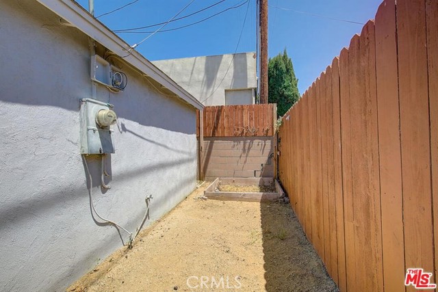 Detail Gallery Image 14 of 14 For 12530 Birch Ave, Hawthorne,  CA 90250 - 3 Beds | 2 Baths