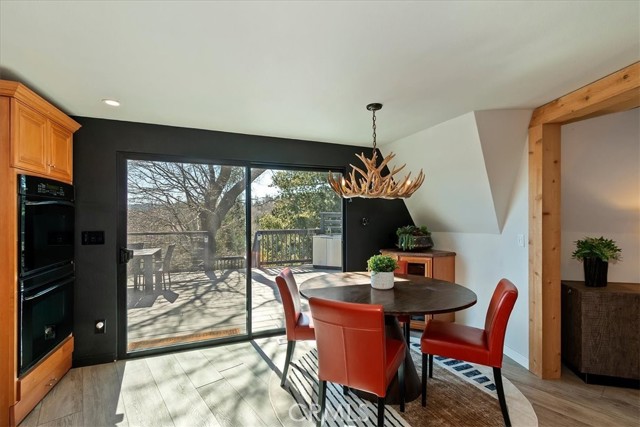 Detail Gallery Image 8 of 22 For 28131 Zermatt, Lake Arrowhead,  CA 92352 - 3 Beds | 2 Baths