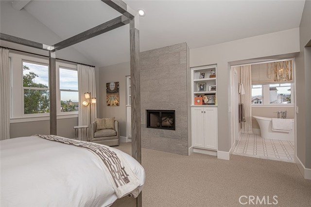 1930 Port Bishop Place, Newport Beach CA: https://media.crmls.org/medias/33359b02-28e5-448e-b5d9-6721935aa0df.jpg