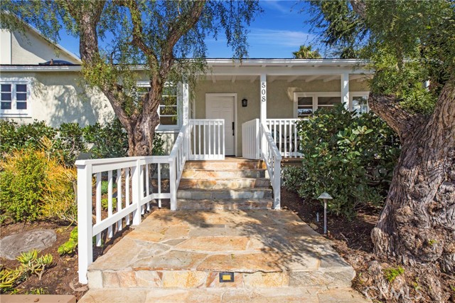 508 Seaview, Laguna Beach CA: https://media.crmls.org/medias/3335c9f0-2763-4a9e-afc7-13ed15eec571.jpg