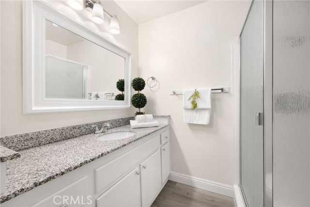 Detail Gallery Image 10 of 34 For 3020 Associated Rd #110,  Fullerton,  CA 92835 - 2 Beds | 2 Baths