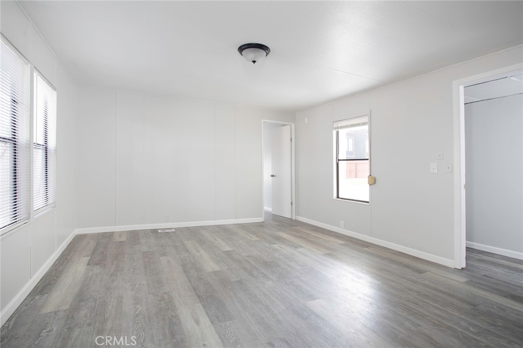 MLS #OC25258788 image #6