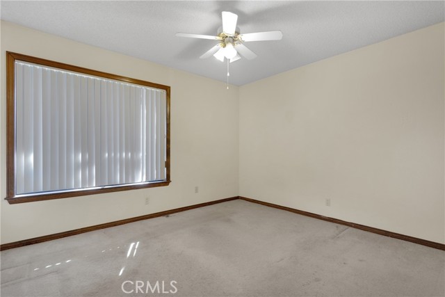 Detail Gallery Image 11 of 39 For 18110 Fairburn St, Hesperia,  CA 92345 - 3 Beds | 2 Baths