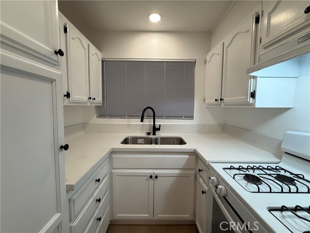 4636 Laurel Canyon BLVD Unit: 31