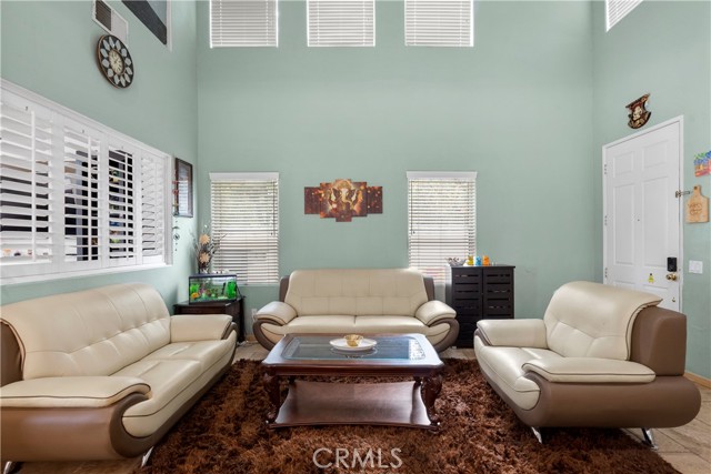 25760 Wordsworth Lane, Stevenson Ranch CA: https://media.crmls.org/medias/333729e1-1b0d-4ef6-9477-17b4e1f5cfae.jpg