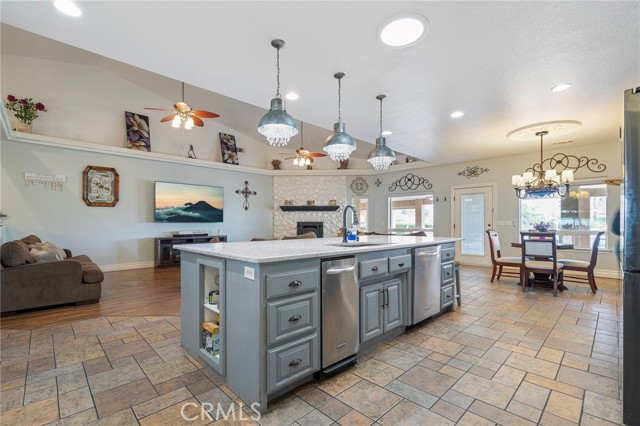 Detail Gallery Image 20 of 75 For 7172 Jargon St, Hesperia,  CA 92344 - 4 Beds | 3/1 Baths