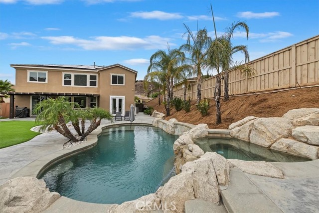 Detail Gallery Image 2 of 62 For 35555 Desert Rose Way, Lake Elsinore,  CA 92532 - 4 Beds | 3/1 Baths