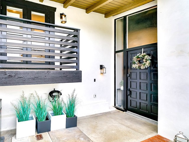 2111 Vista Entrada, Newport Beach CA: https://media.crmls.org/medias/3337c437-03d8-43e2-9274-5cc26f56084e.jpg