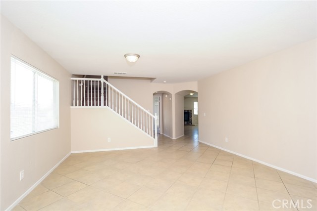 Detail Gallery Image 3 of 17 For 45529 36th St, Lancaster,  CA 93535 - 5 Beds | 3 Baths