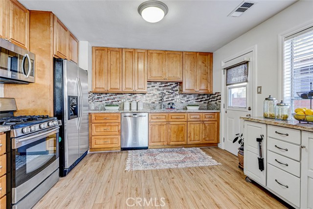 Detail Gallery Image 8 of 21 For 1929 Condon, Redondo Beach,  CA 90278 - 2 Beds | 1 Baths