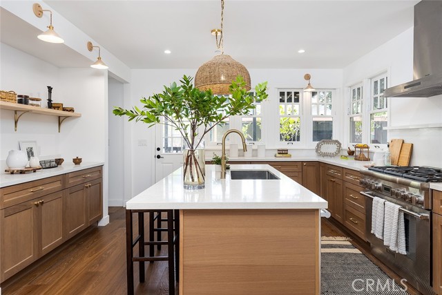 1130 Windsor Place, South Pasadena CA: https://media.crmls.org/medias/333bc239-2df9-4d8e-b8eb-c6a6132d0b47.jpg